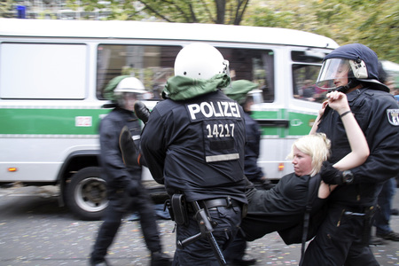 Demo gegen den Marsch für das Leben in Berlin