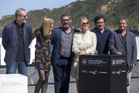 'Vingt et une nuits avec Pattie / 21 Nights with Pattie' Photocall, San Sebastian Film Festival 2015