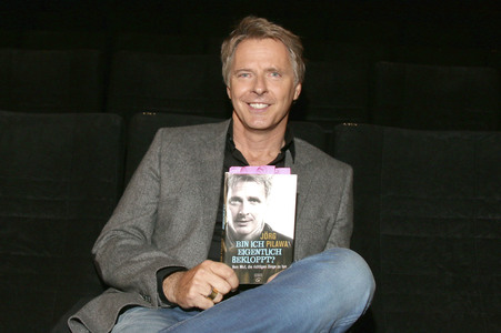 Buchpremiere 'Bin ich eigentlich bekloppt?' in Hamburg