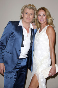 Light & Stars Charity Party in Hamburg