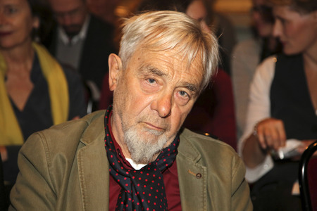 Ausstellungseröffnung 'Feiert das Leben! Zehn Lebensmasken werden zu Kunst' in Wien