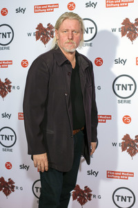 Premiere der Mini-Serie 'Weinberg' in Köln