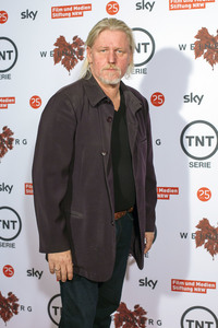Premiere der Mini-Serie 'Weinberg' in Köln