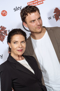 Premiere der Mini-Serie 'Weinberg' in Köln