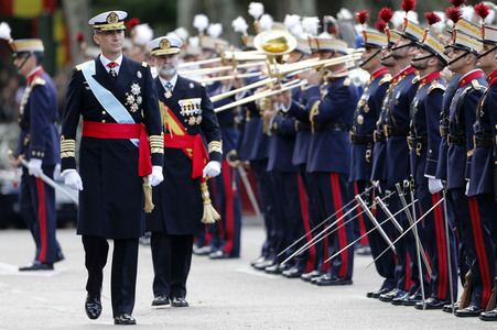 Militärparade zum spanischen Nationalfeiertag in Madrid