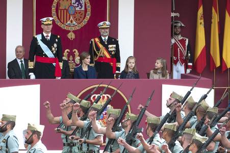 Militärparade zum spanischen Nationalfeiertag in Madrid