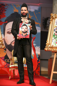 Kunstbuch Präsentation 'Glööckler Explosion' in Frankfurt
