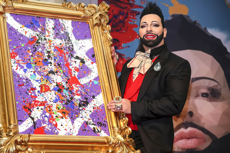 Kunstbuch Präsentation 'Glööckler Explosion' in Frankfurt