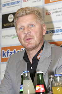 Pressekonferenz SC Paderborn mit Stefan Effenberg