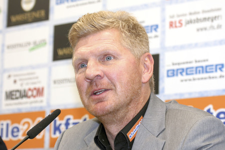 Pressekonferenz SC Paderborn mit Stefan Effenberg