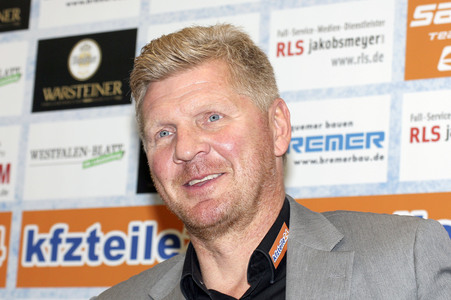 Pressekonferenz SC Paderborn mit Stefan Effenberg