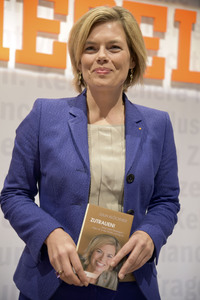 Julia Klöckner Buchpräsentation auf der Frankfurter Buchmesse