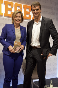 Julia Klöckner Buchpräsentation auf der Frankfurter Buchmesse
