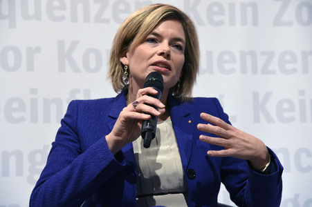 Julia Klöckner Buchpräsentation auf der Frankfurter Buchmesse