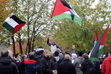 Palästinenser demonstrieren in Berlin