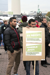 'Moabit hilft' Protest in Berlin