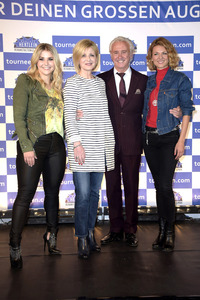 Pressekonferenz 'Carmen Nebel - Tournee 2016' in Berlin
