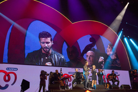 Cadena 100 por Ellas Benefizkonzert in Madrid