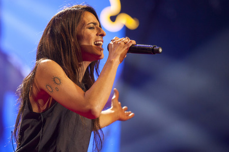 Cadena 100 por Ellas Benefizkonzert in Madrid