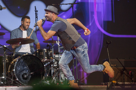Cadena 100 por Ellas Benefizkonzert in Madrid