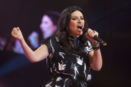 Cadena 100 por Ellas Benefizkonzert in Madrid