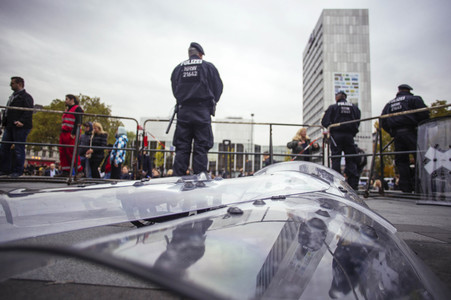 Birlikte Kundgebung gegen HoGeSa in Köln