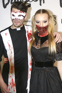 Halloween Party by Natascha Ochsenknecht im Berlin Dungeon