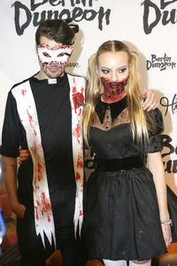 Halloween Party by Natascha Ochsenknecht im Berlin Dungeon