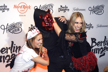 Halloween Party by Natascha Ochsenknecht im Berlin Dungeon