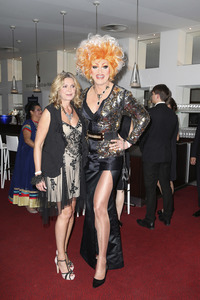 Goldene Bild der Frau 2015 in Hamburg