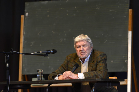 Diskussionsrunde 'Gemeinsam gegen rechte Gewalt' mit Hardy Krüger in Hanover