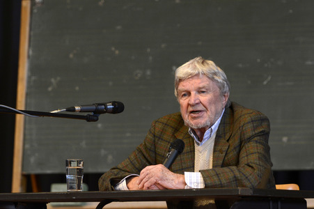 Diskussionsrunde 'Gemeinsam gegen rechte Gewalt' mit Hardy Krüger in Hanover
