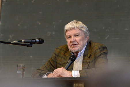 Diskussionsrunde 'Gemeinsam gegen rechte Gewalt' mit Hardy Krüger in Hanover