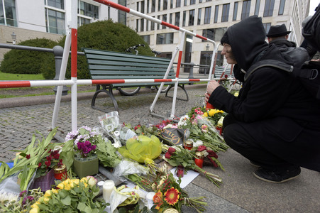 Berlin in Trauer um Opfer der Terroranschläge in Paris