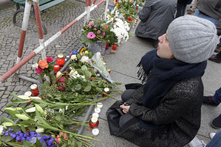 Berlin in Trauer um Opfer der Terroranschläge in Paris