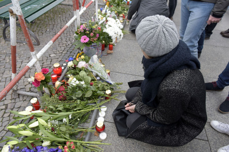 Berlin in Trauer um Opfer der Terroranschläge in Paris
