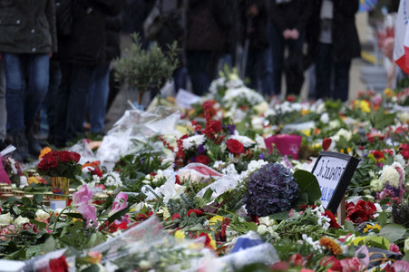 Berlin in Trauer um Opfer der Terroranschläge in Paris