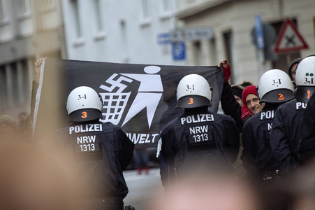 Pro NRW Gegendemo in Köln