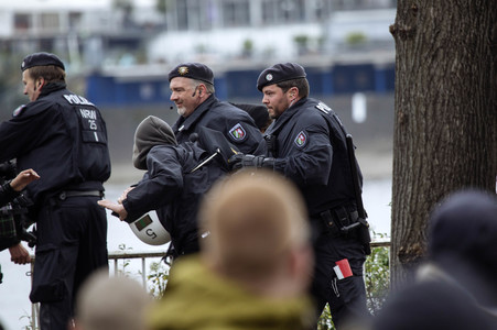 Pro NRW Gegendemo in Köln