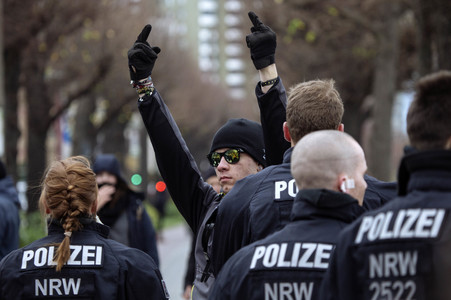 Pro NRW Gegendemo in Köln