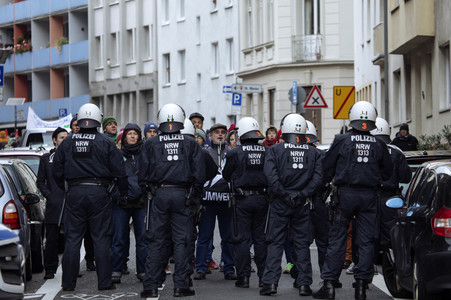 Pro NRW Gegendemo in Köln