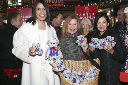 20 Jahre Leuchtfeuer Teddybären Charity Aktion in Hamburg