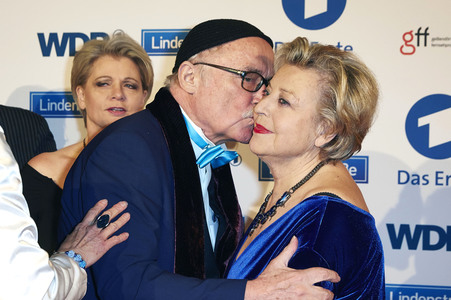 Weihnachtsfeier 30 Jahre Lindenstraße in Köln