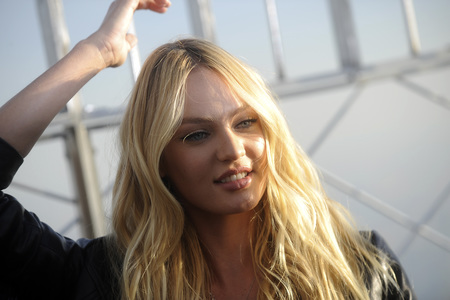 Victoria's Secret Photocall mit Candice Swanepoel in New York