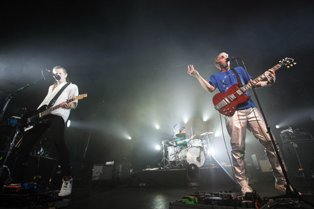 Konzert von Bilderbuch in Hamburg