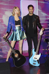 Wachsfigurenthüllung von Taylor Swift in Berlin