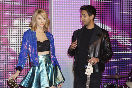 Wachsfigurenthüllung von Taylor Swift in Berlin