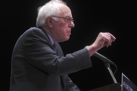 Bernie Sanders spricht im Rathaus in New York