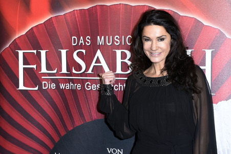 Premiere 'Elisabeth - Das Musical' in Berlin