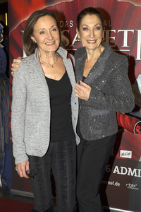 Premiere 'Elisabeth - Das Musical' in Berlin